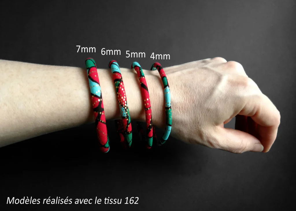 Bracciale flessibile waterproof - larghezza e tessuto a scelta, lunghezza adatta al giro mano - unisex