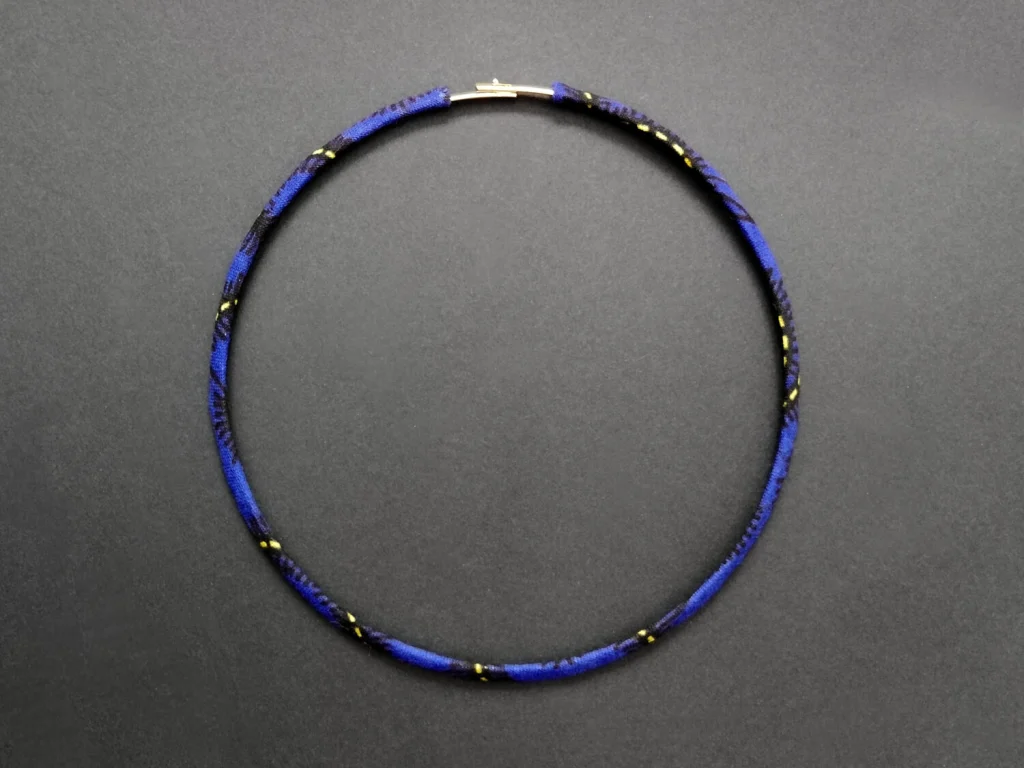 Collana girocollo sottile - larga 5 mm - personalizzata nel tessuto che preferisci