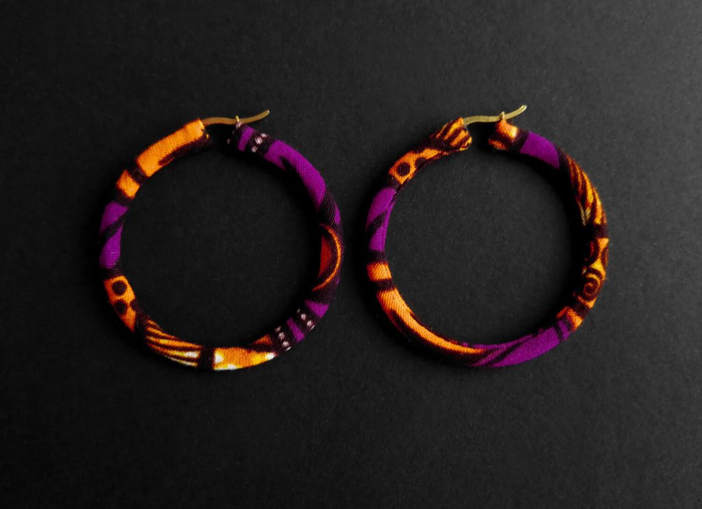 Customizable fabric hoop earrings (hinged clasp) - 3 to 10.5 cm outer diameter