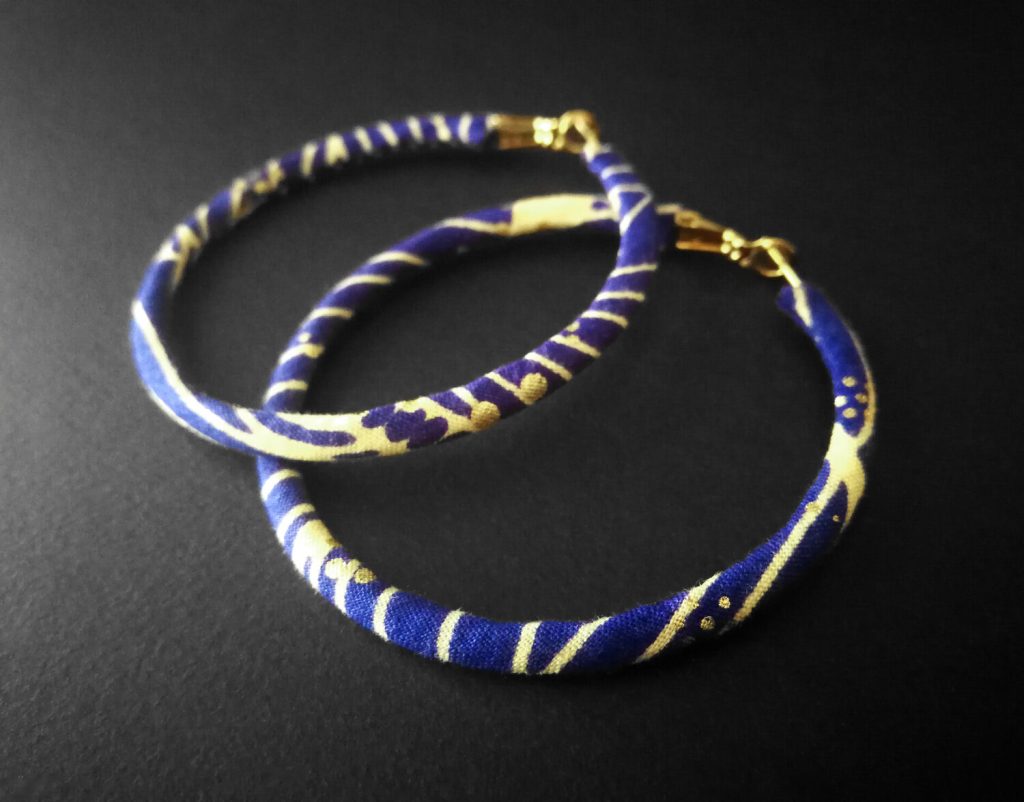 Customizable fabric hoop earrings (lever-back clasp) - 3 to 10 cm outer diameter