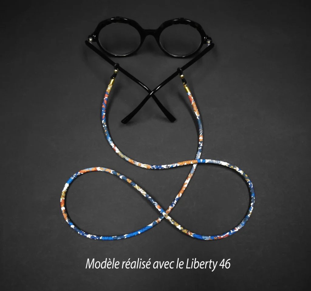 Brillenband aus Wax- oder Liberty-Stoff, Foto 6