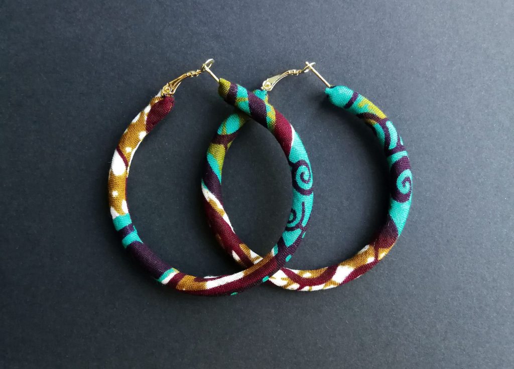 Wide 6 cm fabric hoop earrings, lever-back clasp, wax 27