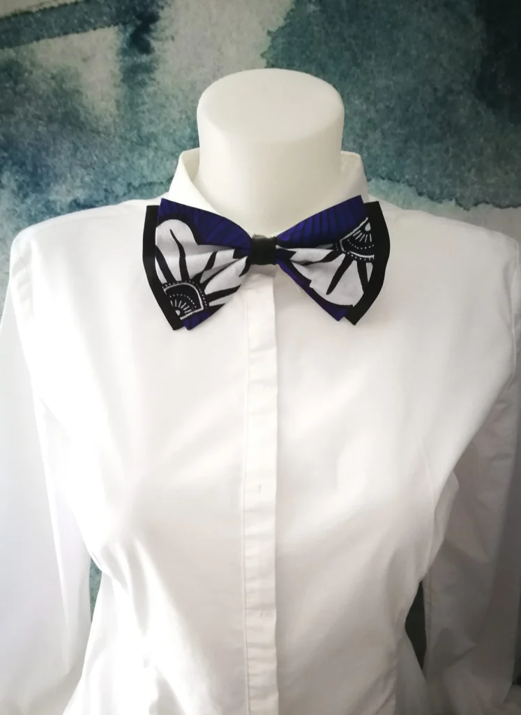 Damenfliege aus Wax- oder japanischem Stoff, Modell c